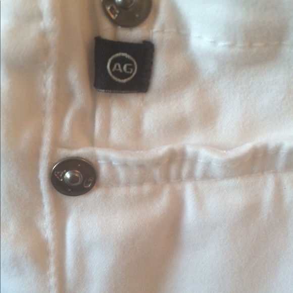 White Capri - Picture 2 of 9